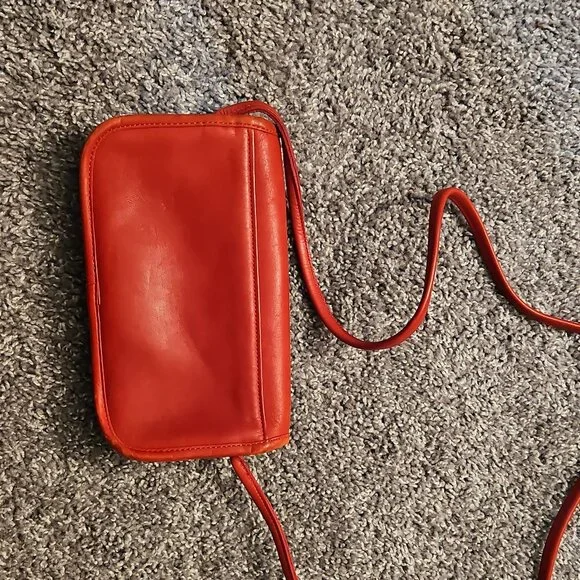 Vintage Chrystie red coach purse - Picture 4 of 5